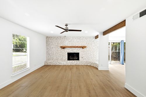 a-6202 Laurel Valley Dr, Austin, TX, 78731-4177 | Card Image