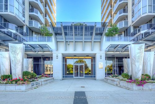 1910-5791 Yonge St, North York, ON, M2M0A8 | Card Image