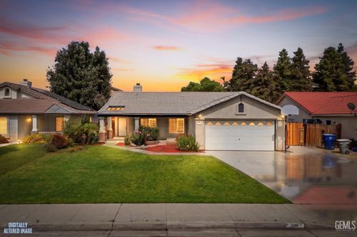 5318 Silvergate Street, Bakersfield, CA, 93313 | Card Image