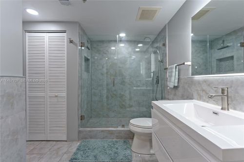 apt-1405-1750 N Bayshore Dr, Miami, FL, 33132-3205 | Card Image