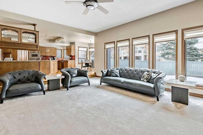 12940 Candle Crescent Sw, Home with 4 bedrooms, 4 bathrooms and 6 parking in Calgary AB | Image 17