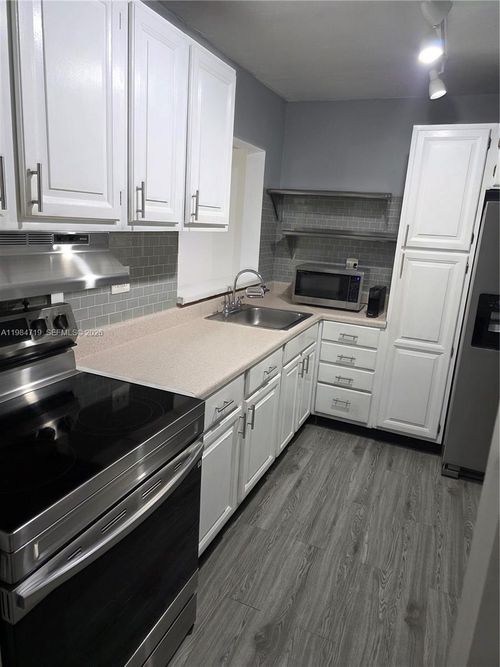 apt-202-8065 Sw 107th Ave, Miami, FL, 33173-4875 | Card Image