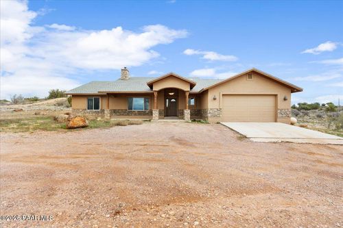 815 E Paniolo Way, Paulden, AZ, 86334 | Card Image
