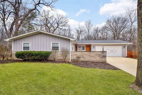 3N556 Woodland Ave, West Chicago, IL, 60185-1164 | Card Image