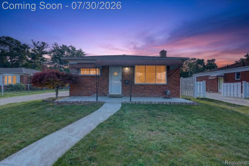 11252 Marsha Pl, Warren, MI, 48089-3509 | Card Image
