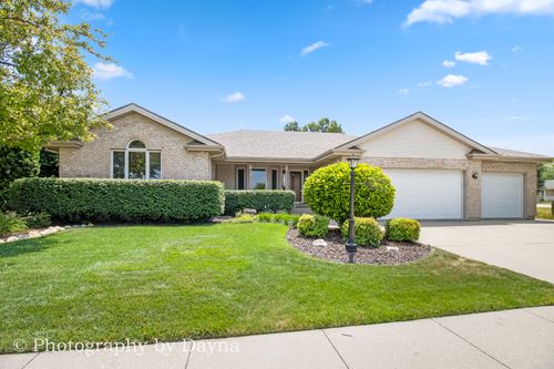 396 W Eighth St, Manteno, IL, 60950-1189 | Card Image