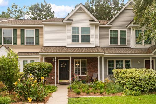 8037 Shadow Oak Dr, North Charleston, SC, 29406-9576 | Card Image