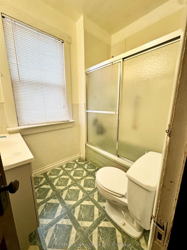 79 Albert St S, House other with 4 bedrooms, 2 bathrooms and 3 parking in Southampton ON | Image 11