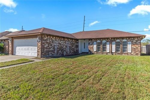 2440 W Sunny Meade Dr, Harvey, LA, 70058-2143 | Card Image