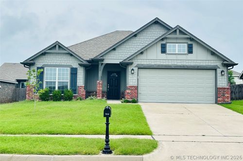7316 S Joshua Ave, Broken Arrow, OK, 74011-7885 | Card Image