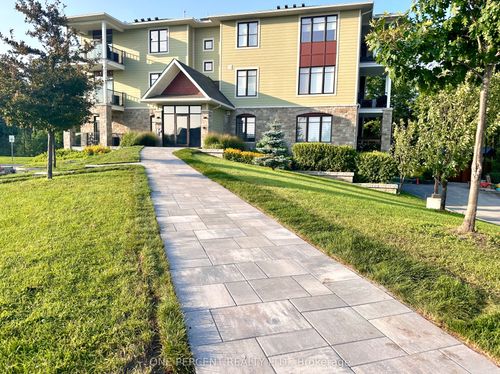 101-700 Du Rivage St, Rockland, ON, K4K0K4 | Card Image