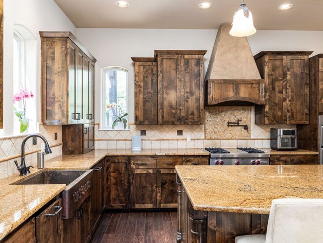 3701 Pappys Way, House other with 4 bedrooms, 5 bathrooms and 6 parking in Austin TX | Image 7