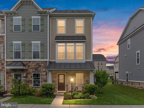 41745 Mcmonagle Sq, ALDIE, VA, 20105-6028 | Card Image