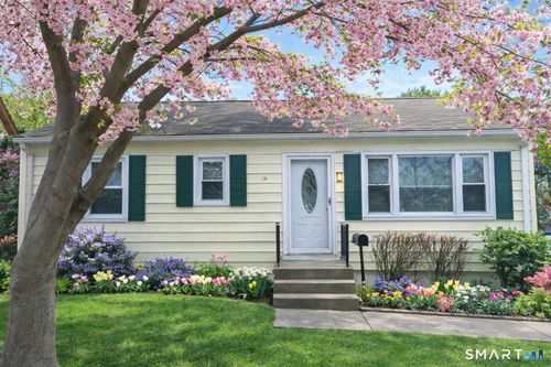 14 Dale Pl, Stamford, CT, 06906-1004 | Card Image