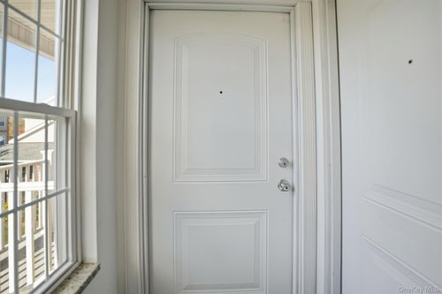 2nd-36 Carney St, Glen Cove, NY, 11542-3614 | Card Image