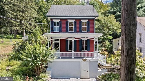 120 Silk St, Jim Thorpe, PA, 18229-2315 | Card Image