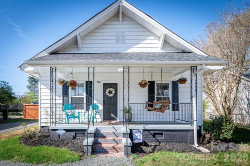 510 Cedar St, Troutman, NC, 28166-9736 | Card Image