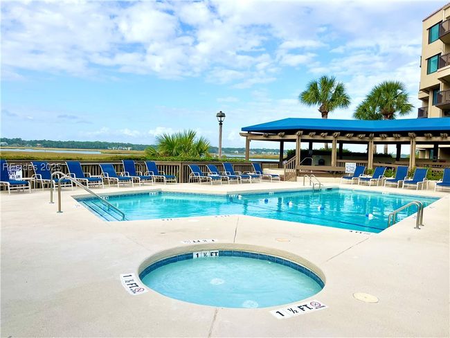 APT-240 - 2 Shelter Cove Ln, Condo with 2 bedrooms, 2 bathrooms and null parking in Hilton Head Island SC | Image 17