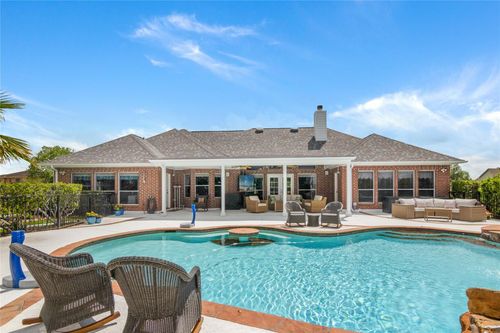 143 Lago Circle Dr N, Santa Fe, TX, 77517-3774 | Card Image