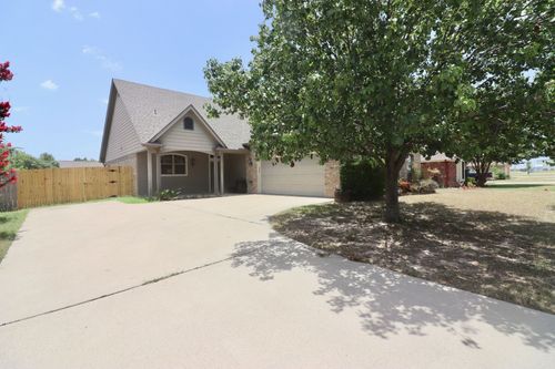 110 Rachel Rd, Weatherford, TX, 76086-6607 | Card Image