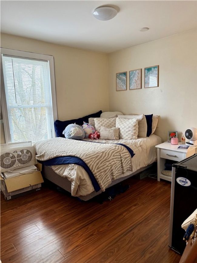 Bedroom North Front | Image 20