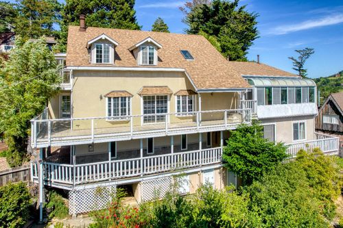 320 Dolan Ave, Mill Valley, CA, 94941-3824 | Card Image