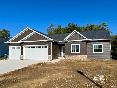 780 Bluestem Court, Blue Grass, IA, 52726 | Card Image