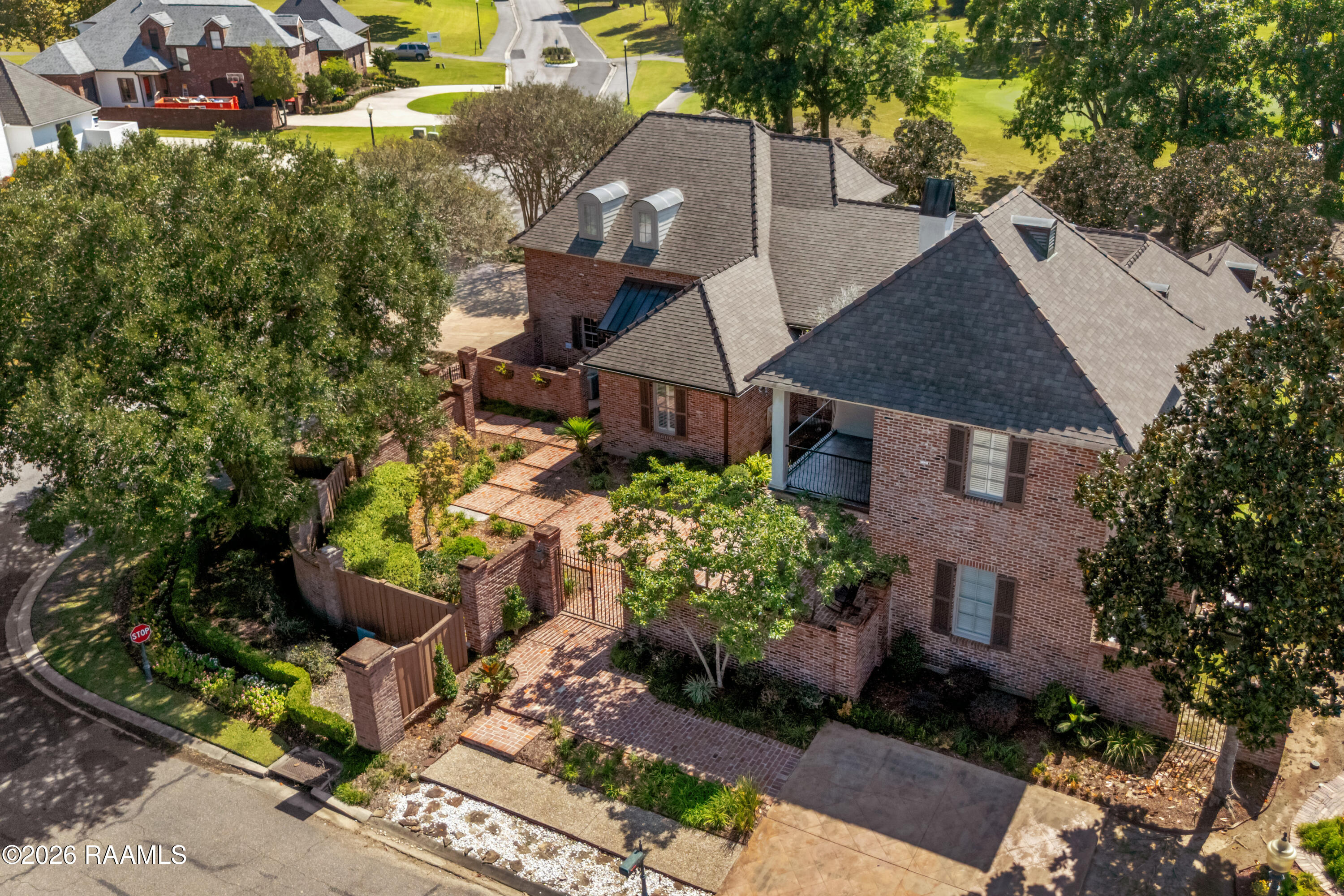 101 Mission Hills Dr, For Sale in Broussard - eXp Realty