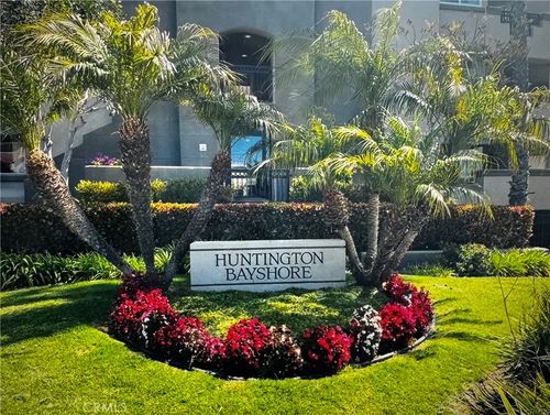 101-420 Lake St, Huntington Beach, CA, 92648-5802 | Card Image