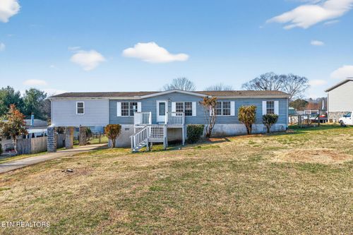 1009 Ridge View Rd, Maryville, TN, 37801-9179 | Card Image