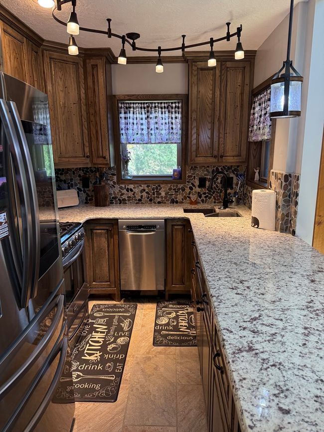 3550 Old River Ln, House other with 2 bedrooms, 2 bathrooms and 558 parking in Independence VA | Image 12