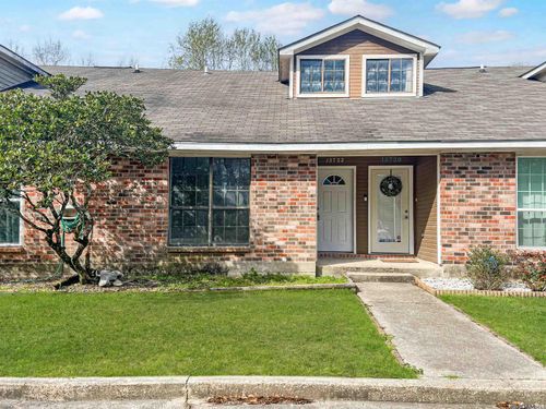 15722 Riverdale Ave E, Baton Rouge, LA, 70816-1580 | Card Image