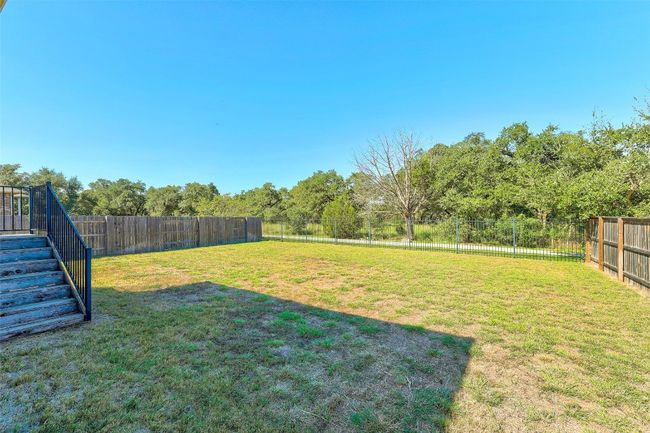 large yard | Image 33