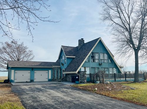 1275 N 2580 East Rd, Newman, IL, 61942 | Card Image