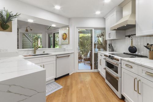 963 Duck Pond Road, Fontana, WI, 53125 | Card Image