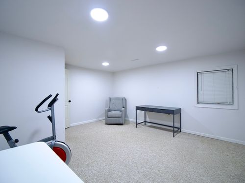 6706 Pondview Dr, Tinley Park, IL, 60477-3686 | Card Image