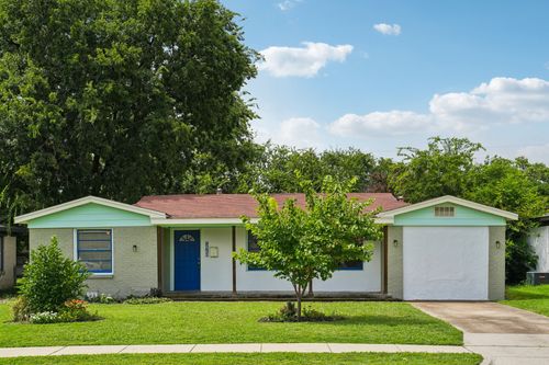 5621 Dennis Ave, Fort Worth, TX, 76114-4505 | Card Image