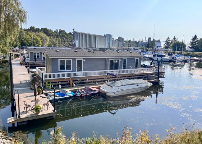 100 N Harbour Rd W, Home with 2 bedrooms, 1 bathrooms and 1 parking in Goderich ON | Image 8
