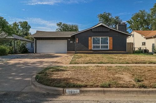 2538 W Columbine Ln, Wichita, KS, 67204-5446 | Card Image