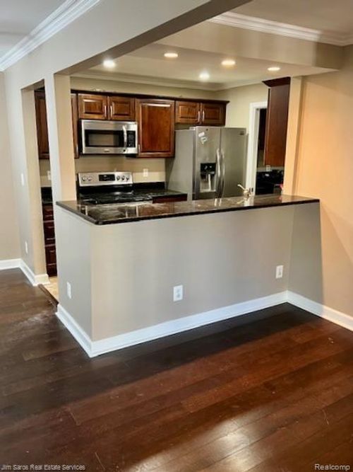 56146 Chesapeake Trl, Shelby Township, MI, 48316-5063 | Card Image