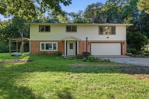 121 Seminole Drive, Albion, WI, 53534 | Card Image
