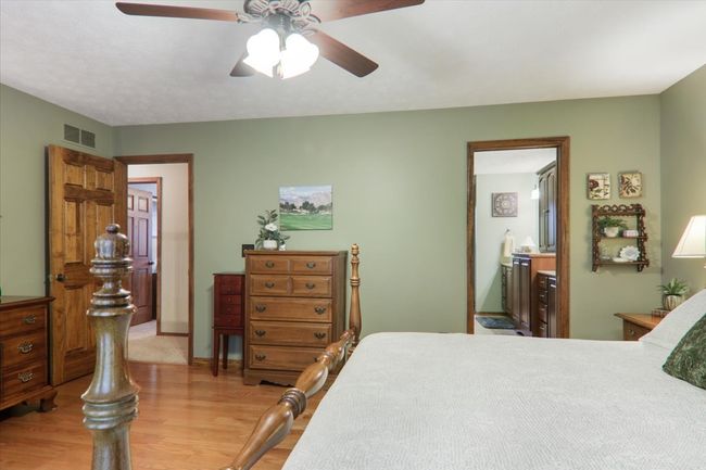 21 Bent Tree Ln, House other with 3 bedrooms, 3 bathrooms and null parking in Towanda IL | Image 25