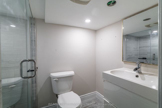 1181 Dovercourt Rd, House other with 5 bedrooms, 3 bathrooms and null parking in Toronto ON | Image 17