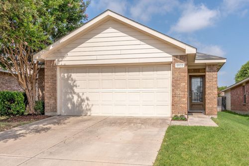 8833 Quarry Ridge Trl, Fort Worth, TX, 76244-5162 | Card Image