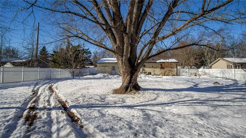 3319 Eastlawn St, Eau Claire, WI, 54703-1132 | Card Image