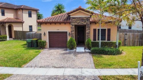 2391 Ne 2nd Dr, Homestead, FL, 33033-6217 | Card Image