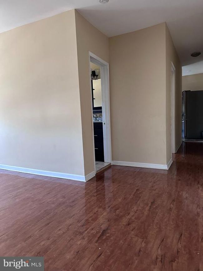 7000 Forrest Ave, Condo with 2 bedrooms, 1 bathrooms and null parking in PHILADELPHIA PA | Image 4