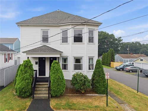 20 Nevada Ave, Rumford, RI, 02916-2407 | Card Image