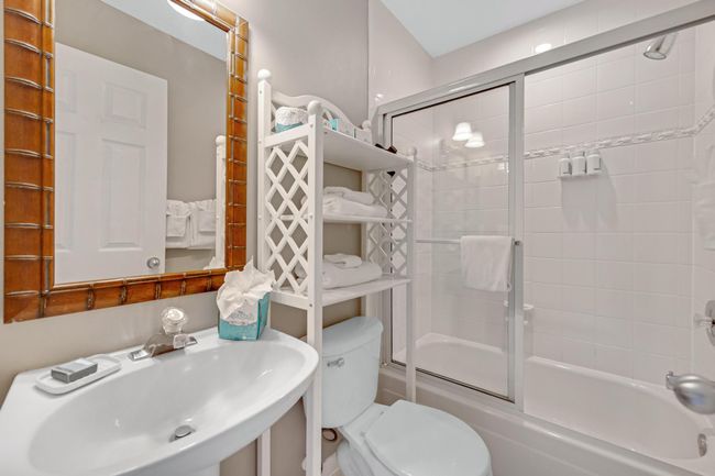 2nd Full Bathroom | Image 37