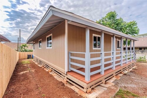 224 Crest Ave, Wahiawa, HI, 96786-2414 | Card Image